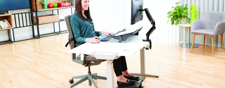 Rozwiązania ergonomiczne: co zrobić, aby praca z komputerem była zdrowa, przyjemna i wydajna?